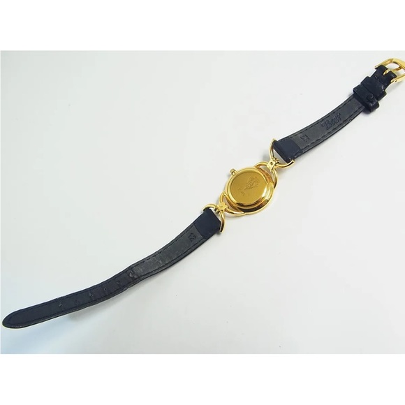 Sold Gucci 6000L Sharry Shelly Dilal 25mm Ladies Women's Swiss Qz Watch Working - Picture 10 of 16